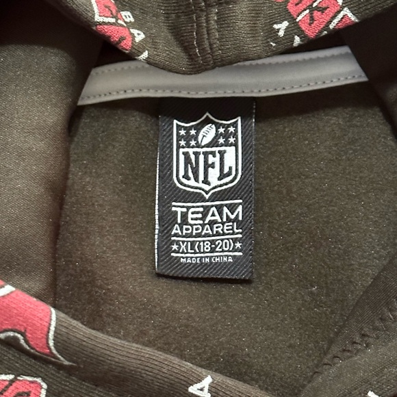 Big Boys NFL Buccaneers Hoodie! NWT! - Picture 2 of 5